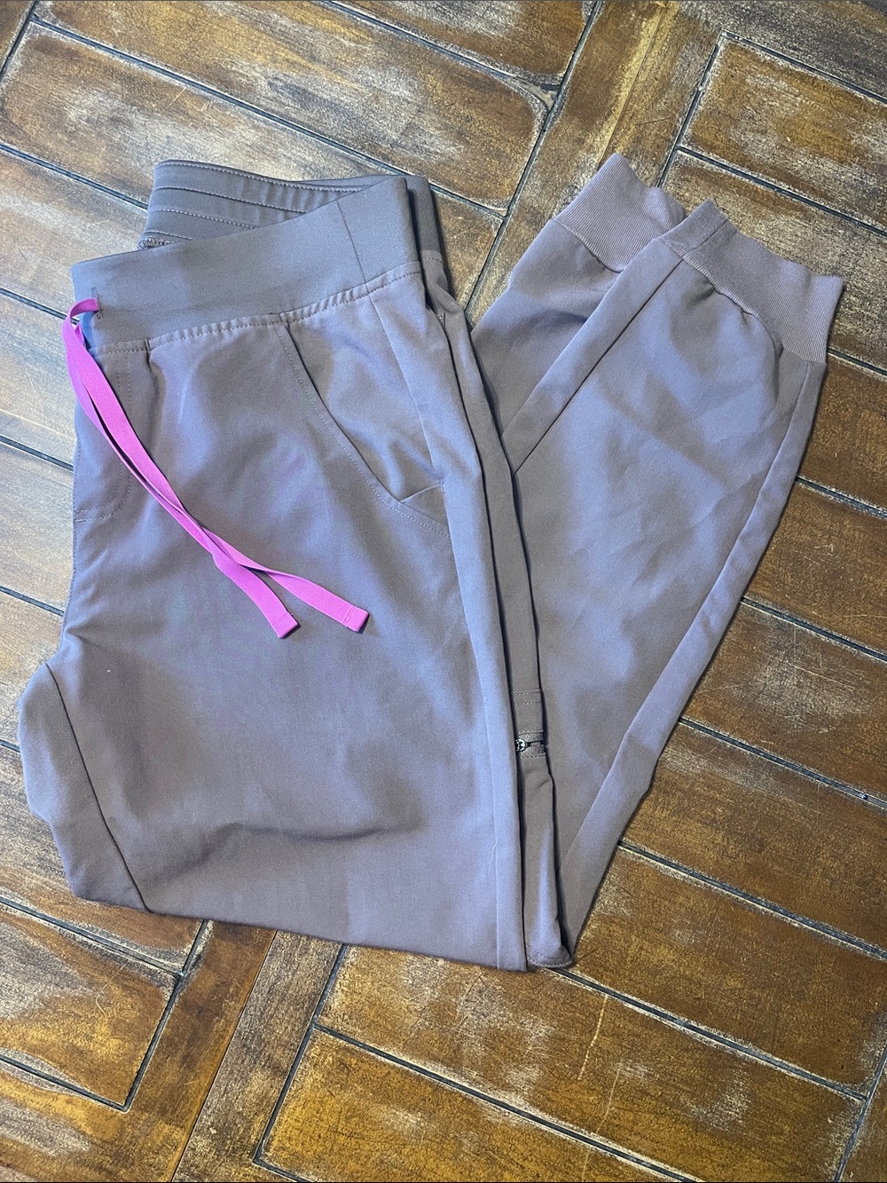 Figs Technical Collection Brown Smoky Taupe Scrub jogger